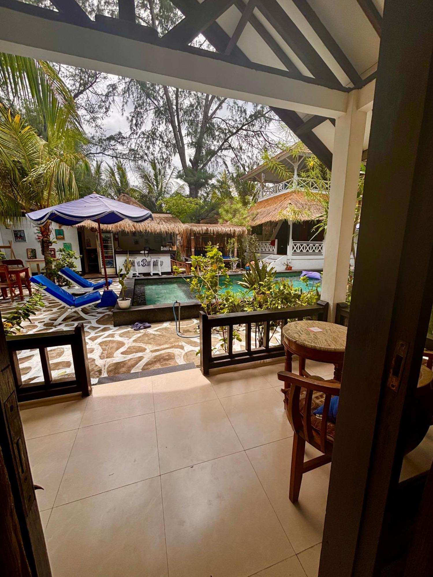 Alibaba Bungalows Гили-Эйр Экстерьер фото